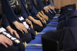 Students in seiza - Chicago 2004